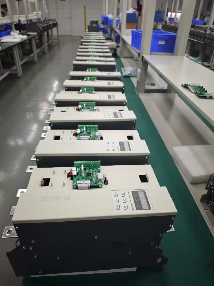 电力调解器操作面板上的部分按键无反映，，是按键自己故障，，照旧内部电路问题，，该怎样维修？？？