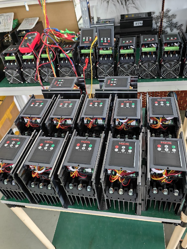 冬季情形温度过低，，，电力调解器启动难题，，，有什么有用的预热要领或步伐？？？